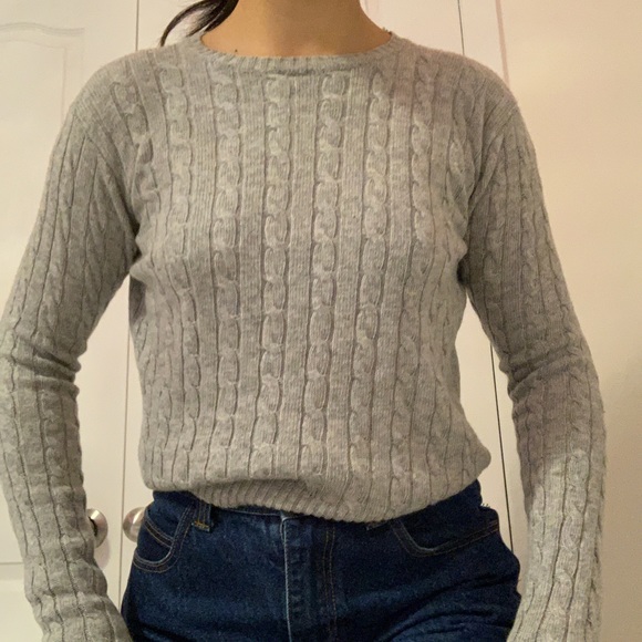 ⭐️BRANDY MELVILLE GREY KNITTED SWEATER - Picture 8 of 12